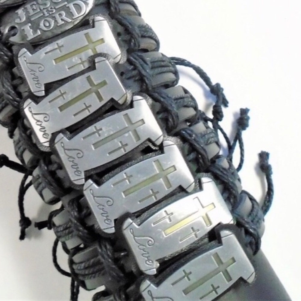 💥SALE💥 Leather Cross Bracelet💥